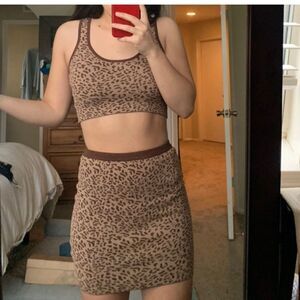 Animal print knit well made set.